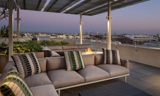 Contemporary Venue - Image 4