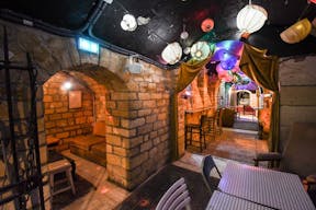 Bar atypique d�cor� par des artistes en plein quartier Montorgueil - Image 8