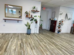 Charming, Spacious, Bright Studio - Image 2