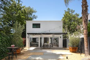 Modern Oasis Luxury Estate - Image 8