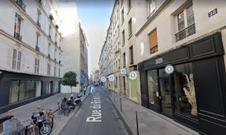 Gorgeous Boutique in Le Marais - Image 2