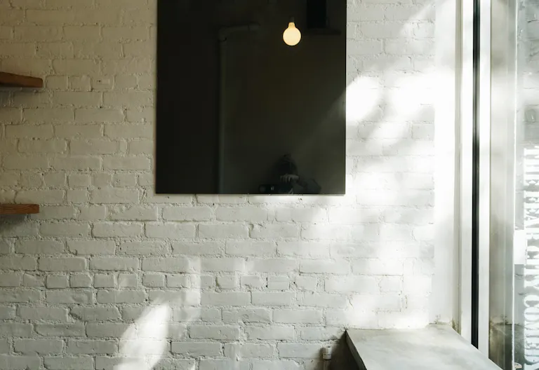A sunny, minimalist, boutique + showroom in the heart of the Lower East Side, Manhattan - Image 1