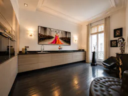 Chic Parisian Apartment – Fashion Showroom, Paris Champs-Élysées  - Image 32
