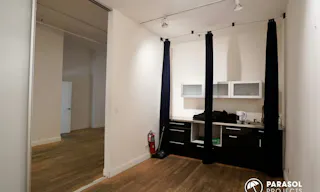 Large Gallery-District Event Space in SoHo - Image 10