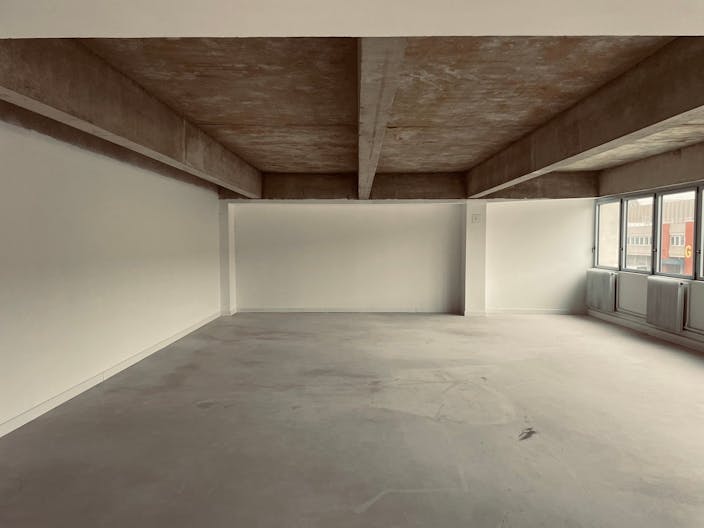 Studio Industriel tr�s Spacieux - Image 4