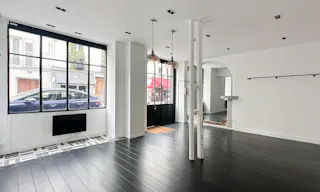 Elégant Pop-Up Store, secteur du Bon Marché - Image 4