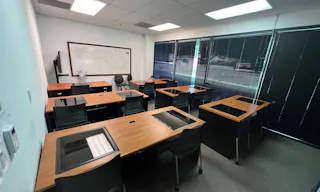Spacious , quiet and clean room 125 at University of San Jose - Image 1