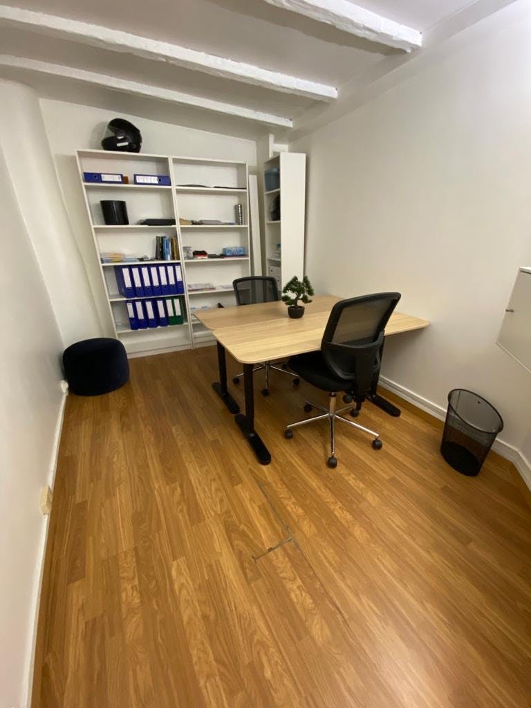 52 Square Meter Office Space on Rue Poissonniere, Paris