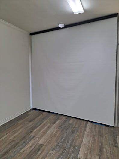 Inglewood's Entertainment District Studio - Image 2