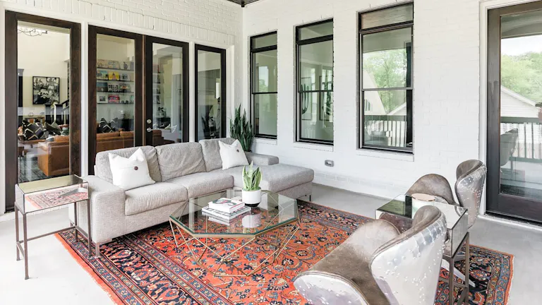 Natural light modern home - Image 2
