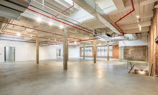 Spacious Industrial Event Space in Greenpoint, Brooklyn - Image 1