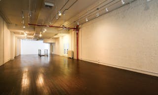 Classic Shop in West Soho - Image 5