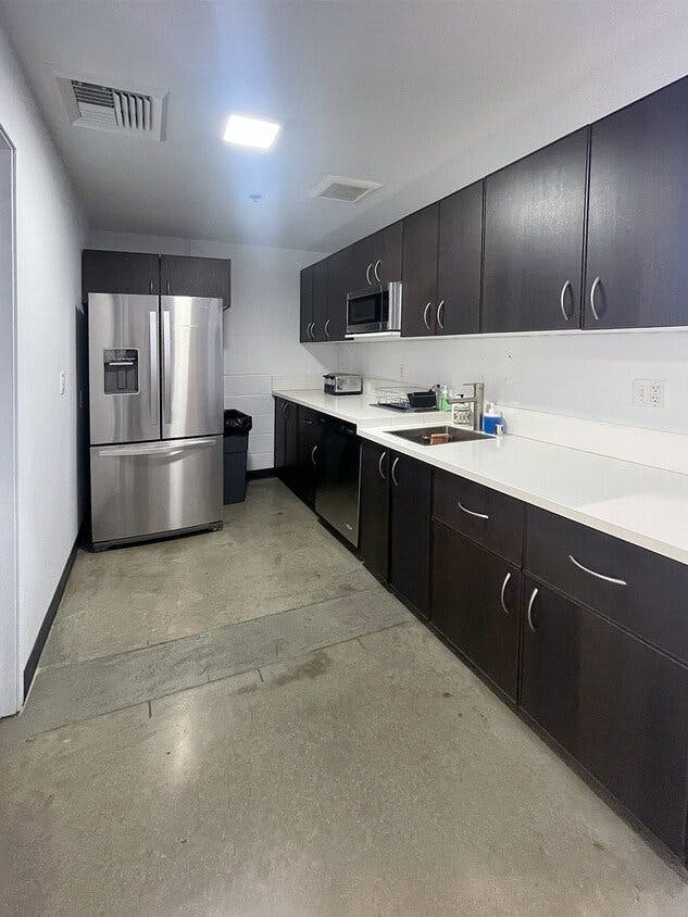 High-Profile Ground Floor Space in Los Angeles