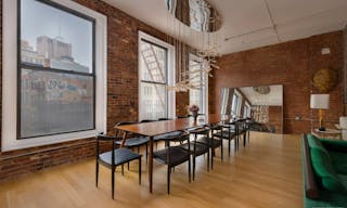 Chic, Old School Soho Loft with Natural Light, Made for Instagram, E-Commerce & Creatives - Image 2