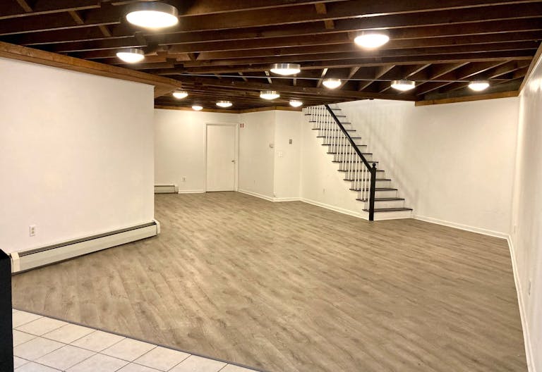 Biddeford Boutique Space - Image 2