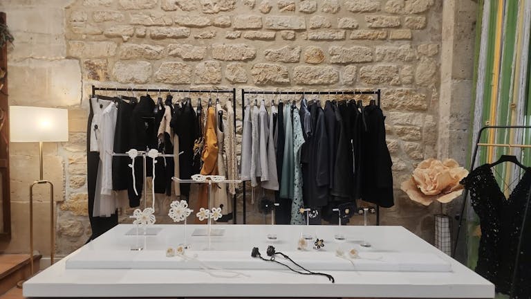 Quaint Parisian Studio Gallery - Image 0