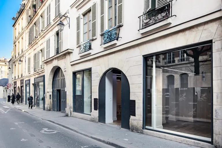 Saint Gilles Pop Up Boutique - Image 1