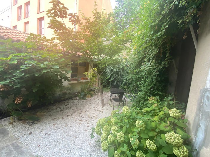 Bureau 10M2 en plein coeur des Chartrons, avec acc�s cuisine et jardin - Image 4