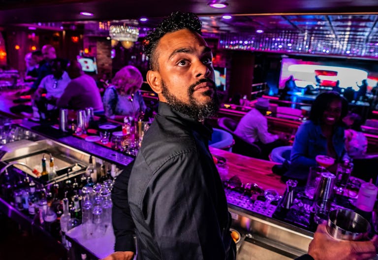 Upscale Kitchen & Lounge in the Heart of Downtown - Image 4