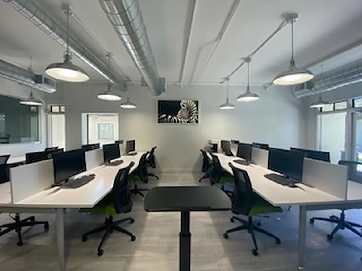 Education center in Tempe, Arizona - Image 2