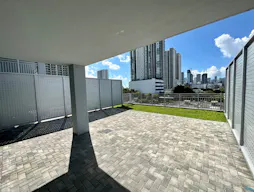 Industrial Daylight Loft in Wynwood with Natural Light & Huge Outdoor Rooftop with view - Image 5