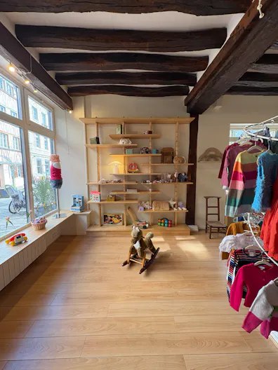Charmante boutique de 40m2 dans le centre historique de Rouen, idéale pour un pop up store - Image 2
