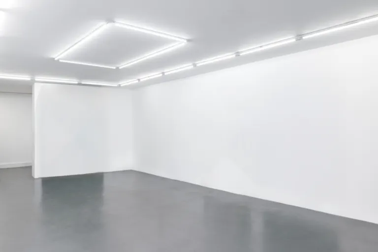 Galerie d'art au coeur du 7e arrondissement - Image 2