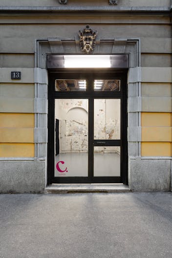 Art Gallery - Pop Up space in Nolo, Milan - Image 2