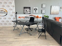 Business Content Office Space - Image 6