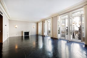 Showroom in Sublime Triangle d'Or - Image 3