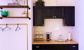 Studio 3 + Private Parking Lot - Image 5