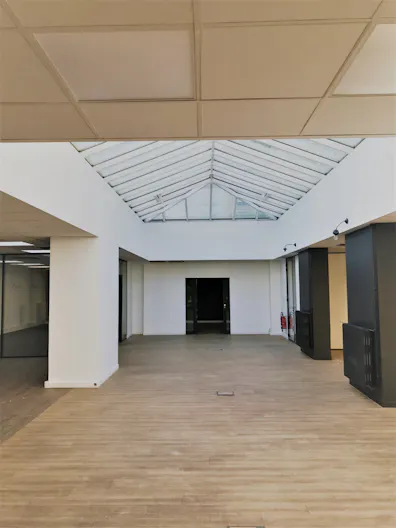 Creative Space in Boulogne - Image 2