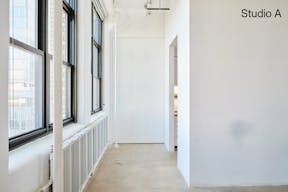 7500 sqft Bright West Soho Studios - Image 34