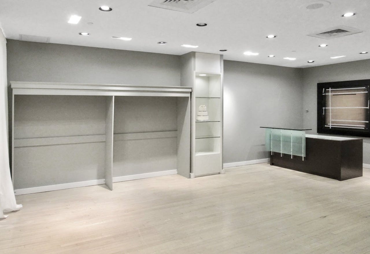 Magnificent Mile Retail Space - Image 2