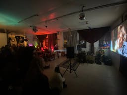 Beautiful and Versatile Open Loft Studio - Image 17