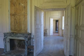 Ch�teau du XVIIIe si�cle abandonn� - Image 2