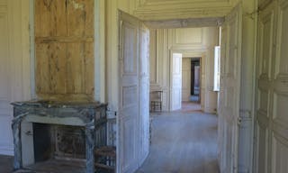 Ch�teau du XVIIIe si�cle abandonn� - Image 2