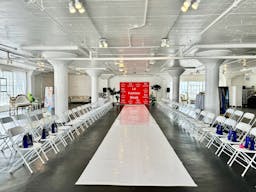 Showroom Space in Fashion District - Image 14