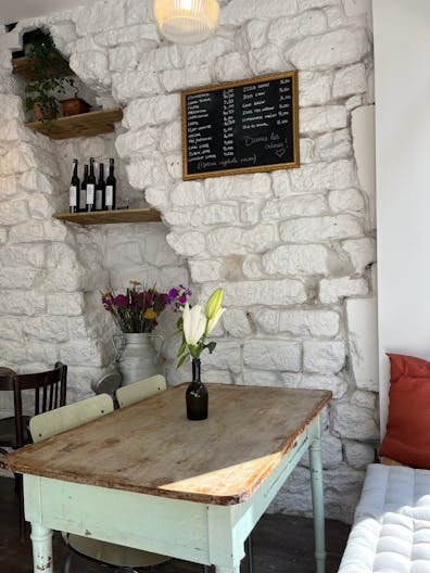 Charmant petit caf� au coeur du 9�me arrondissement - Image 2