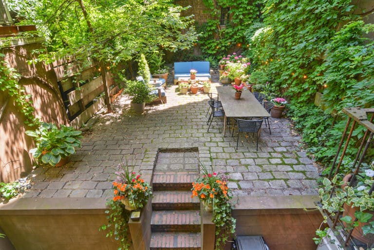West Village Garden Oasis - Image 4