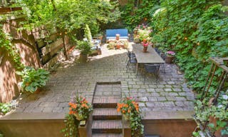 West Village Garden Oasis - Image 4