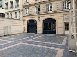 Superb Mansion in 16th arrondissement - Image 8