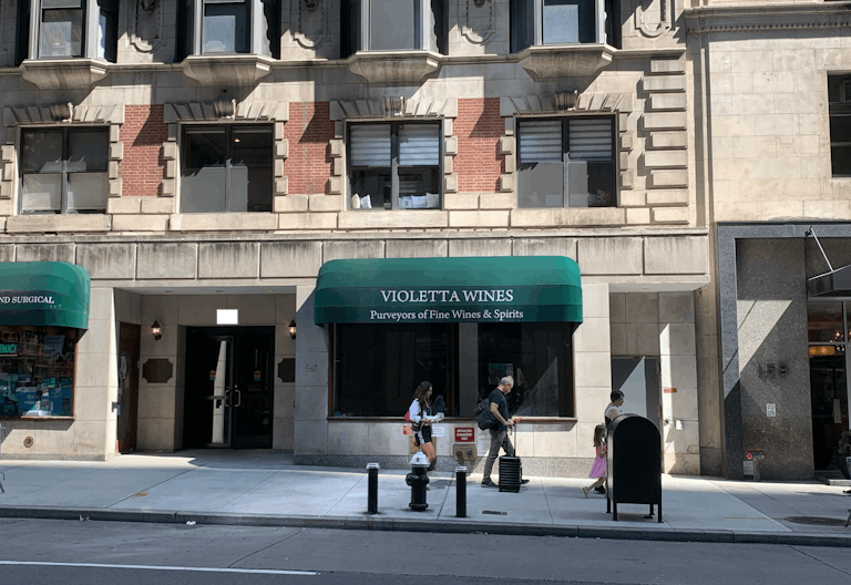Prime Retail Space on Madison Ave, Steps from Empire State Building – Ideal for Boutique, Art Gallery, or Specialty Store - Image 0
