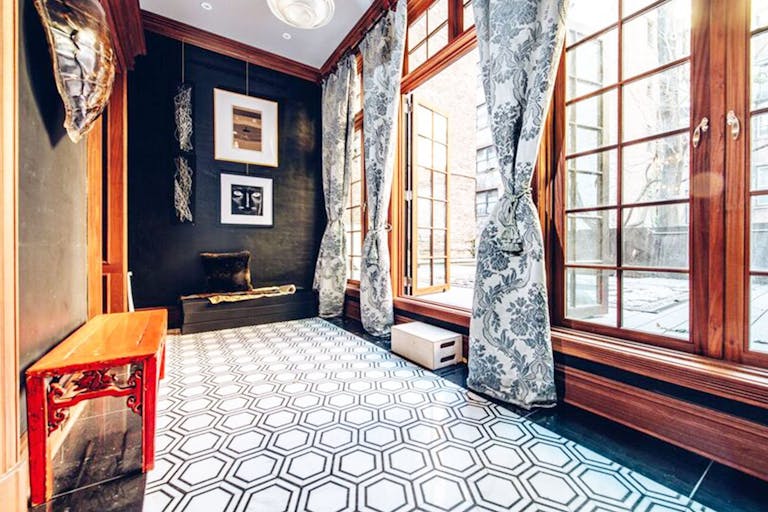 Stunning Mansion in West Village - Image 3