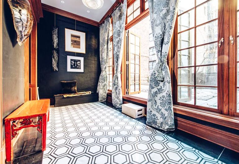 Stunning Mansion in West Village - Image 3