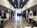 Melrose ave. New build, central location, high ceiling, multi purpose space - Nestled among luxury brands like Gucci and streetwear hotspots
