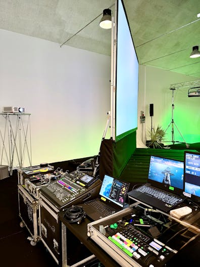 Versatile 600 sqm Ex-Industrial Space in Fashion's Heart - Image 4