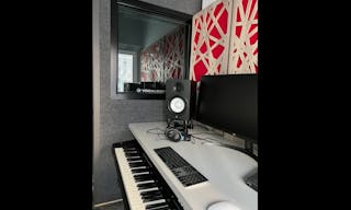 Vocal Recording Booth with Times Square Views (comes with Engineer!) - Image 5
