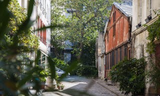 Three Historic Parisian Ateliers - Image 29