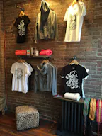 Pop-Up Shop in Vibrant Williamsburg - Image 7